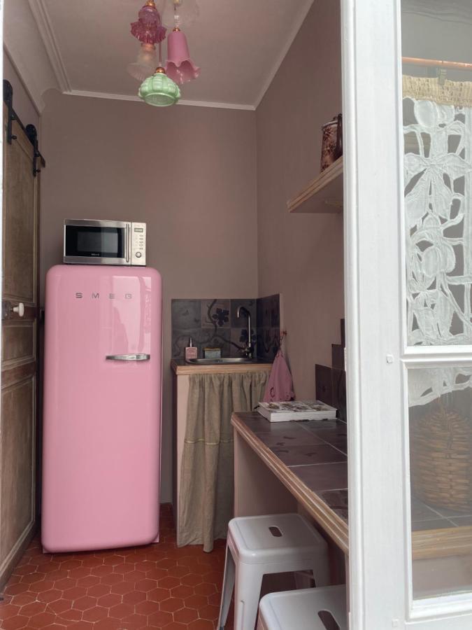 Le Logis Blanc Bed&Breakfast Coursan Kültér fotó